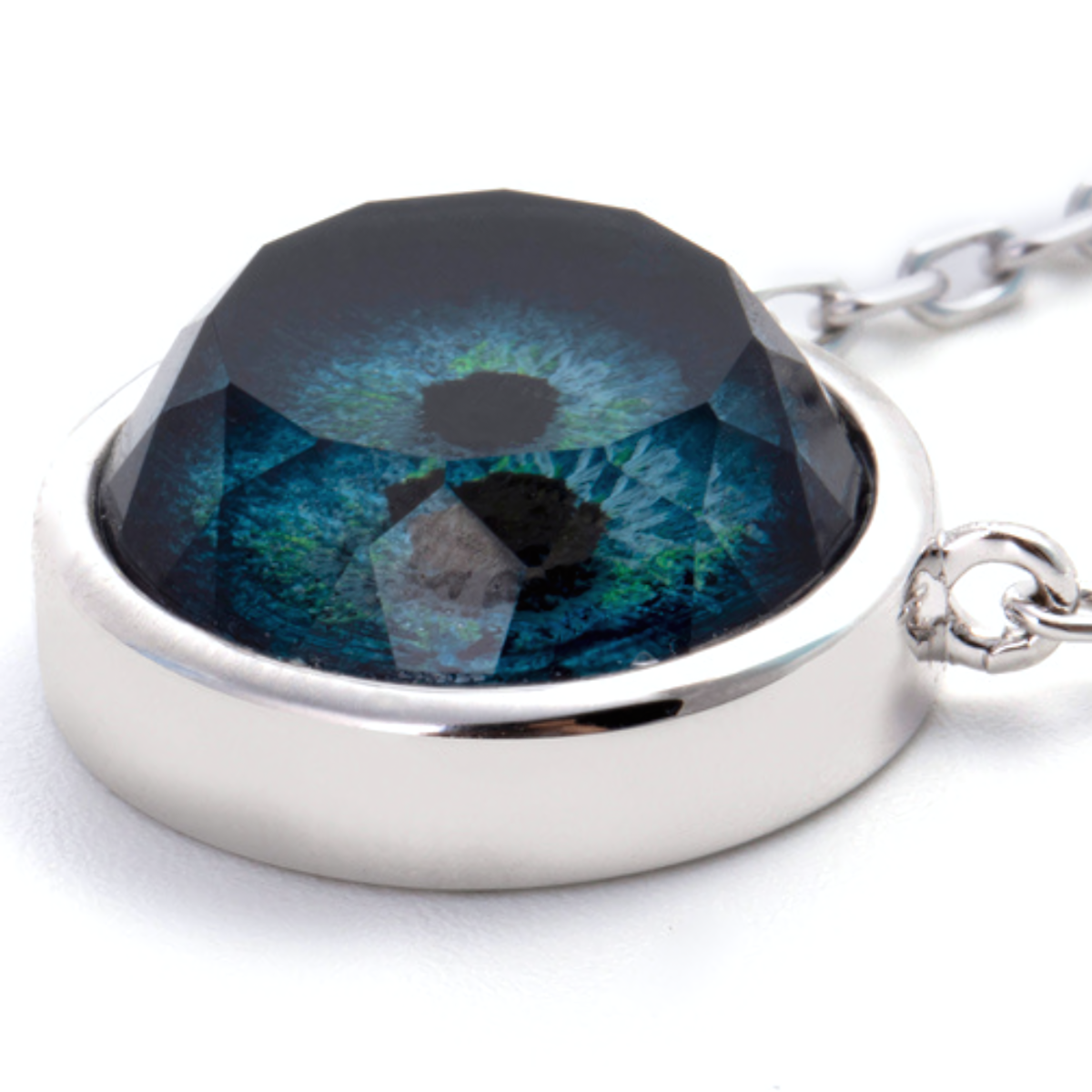 Eye Quartz with Sterling Silver Necklace