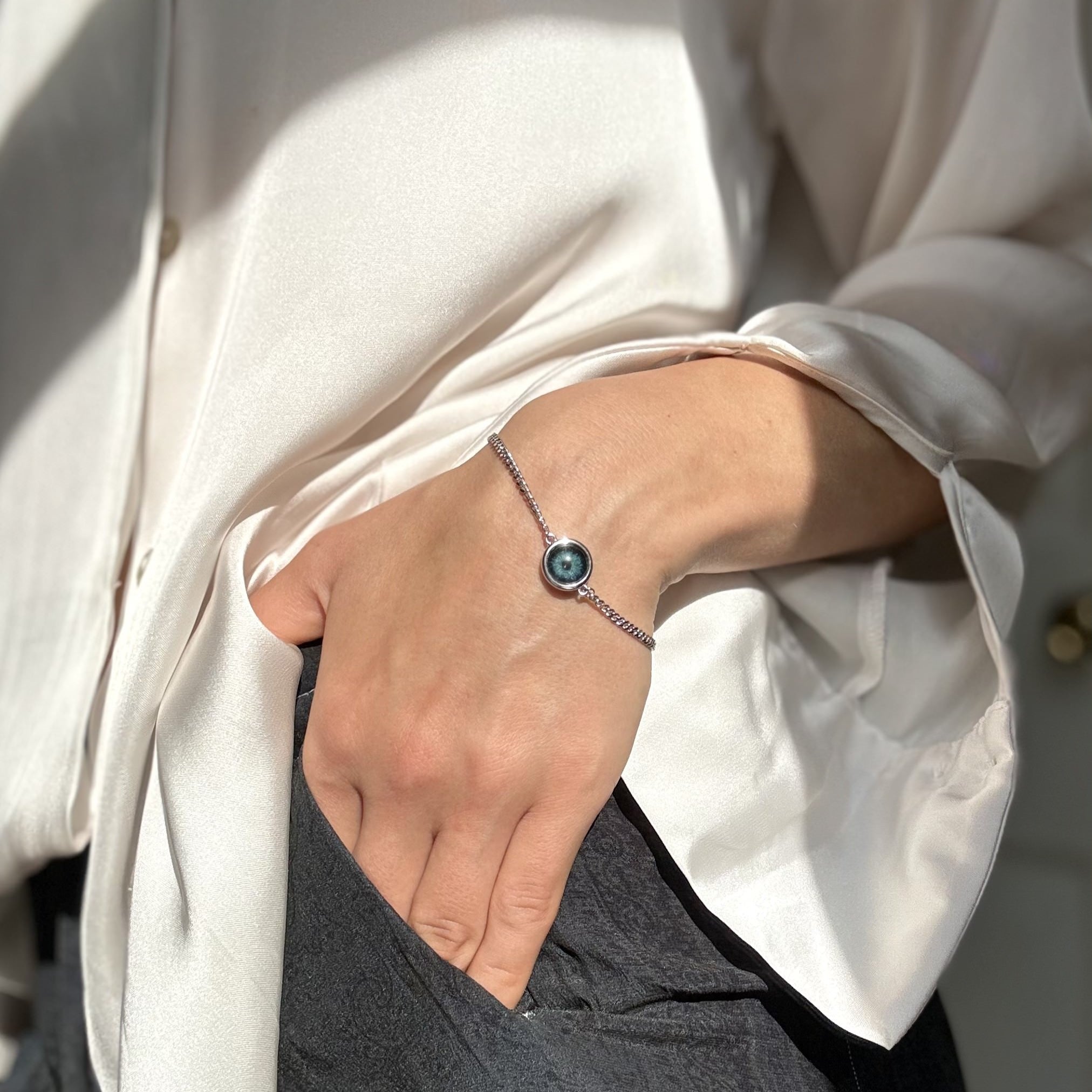 Eye Quartz with Sterling Silver Bracelet