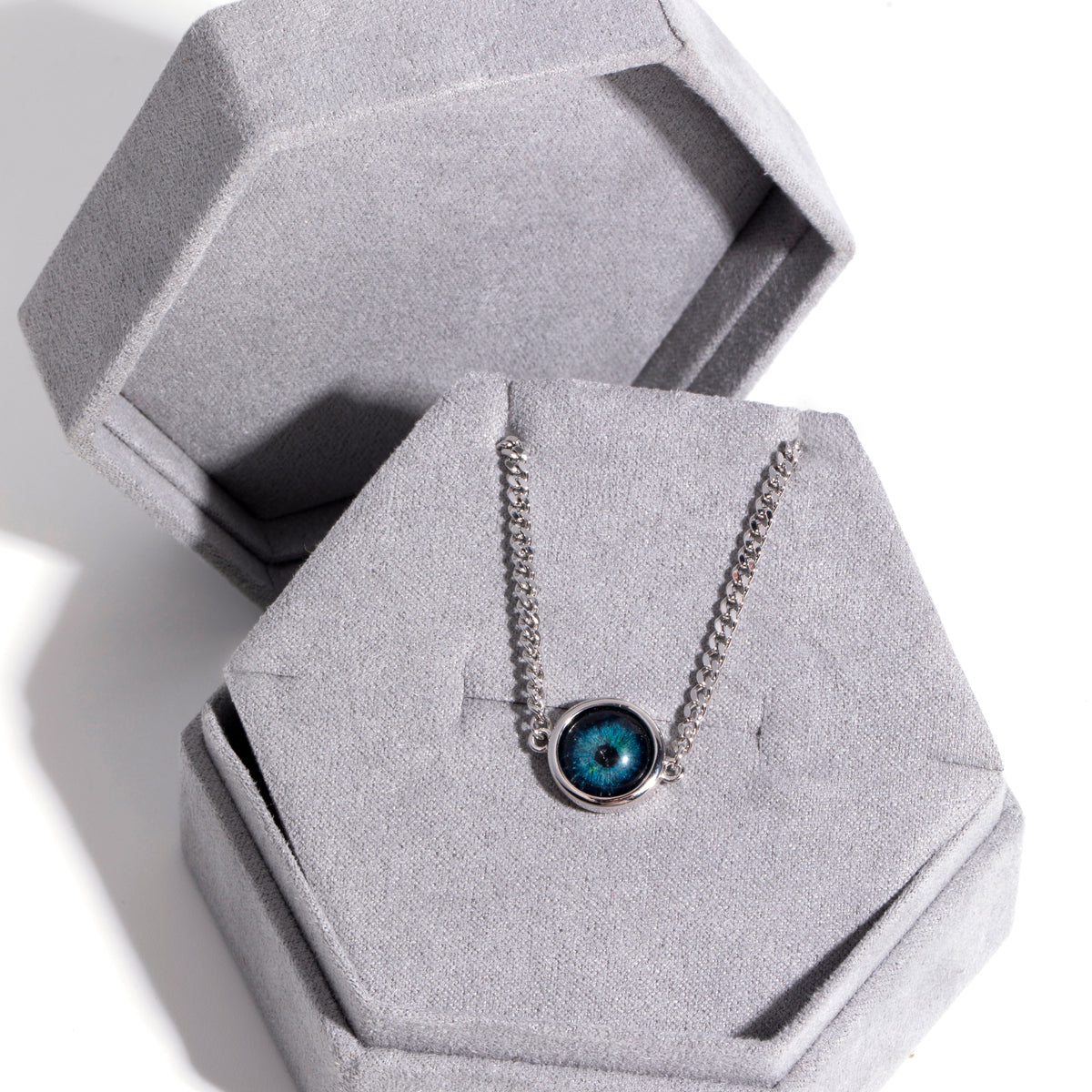 Eye Quartz with Sterling Silver Bracelet